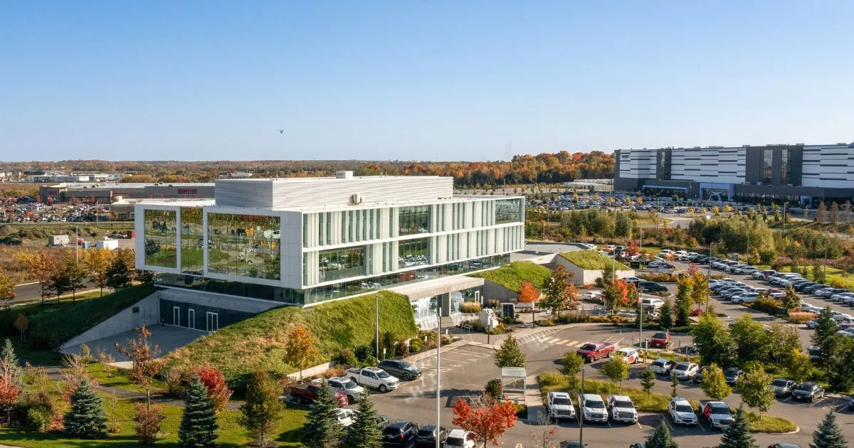 Find parking spaces easily Traditional Commercial Parking