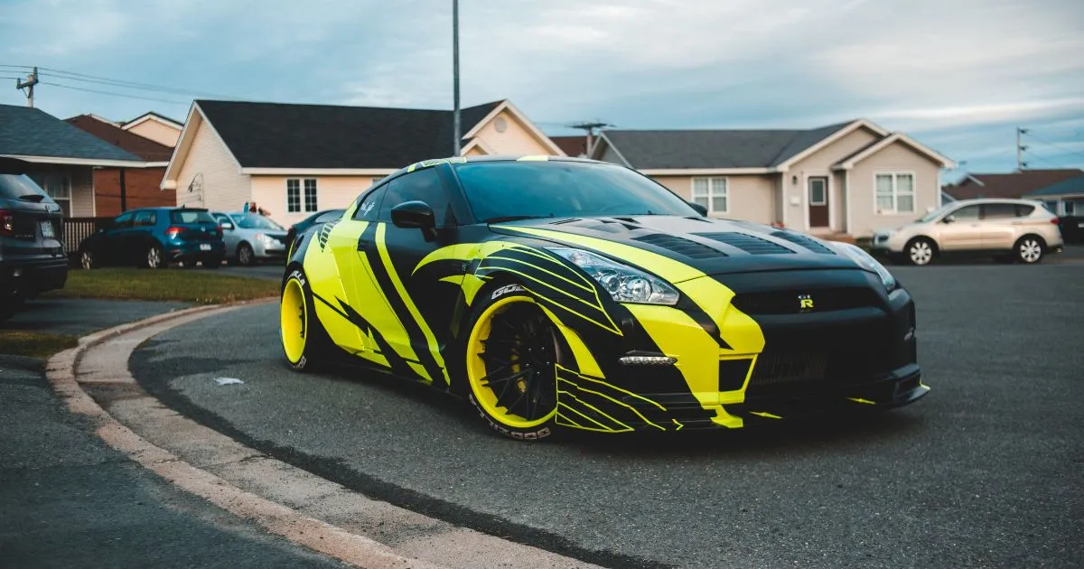 Pros and Cons of Using Mascot Valet Airport Parking Services