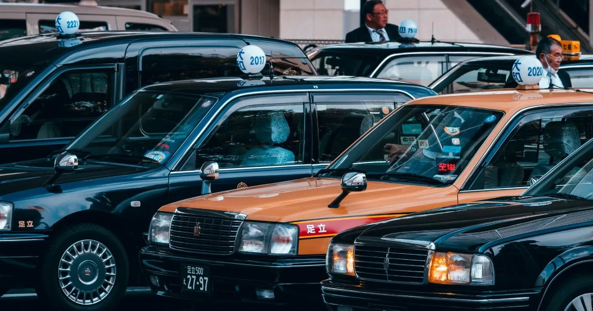 The Ultimate Easy Guide for Reverse Parking (Parallel Parking)