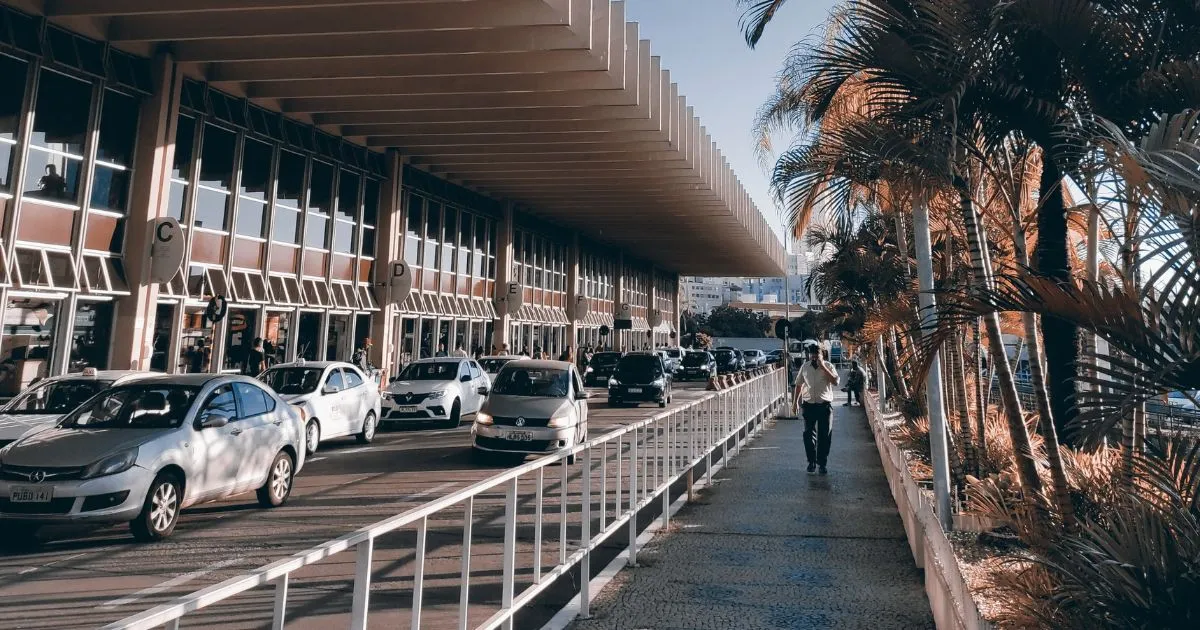 Comparing On-Site Vs Off-Site Parking Comparing On-Site Vs Off-Site Parking