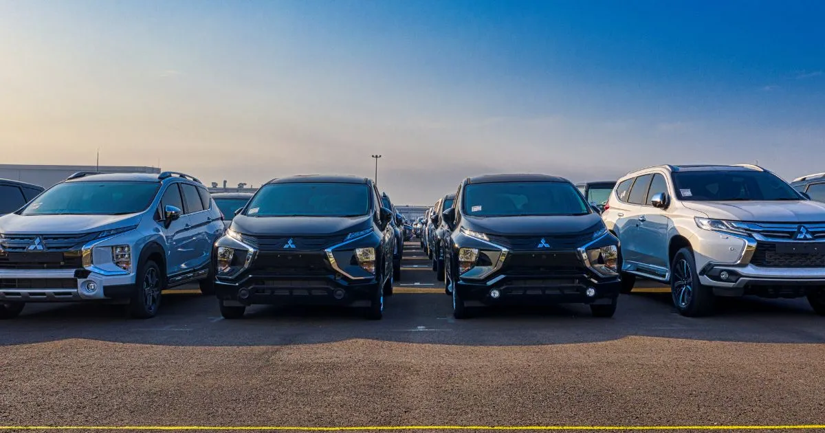 Lineup of Mitsubishi SUVs at Sunset – A Display of Power and Elegance