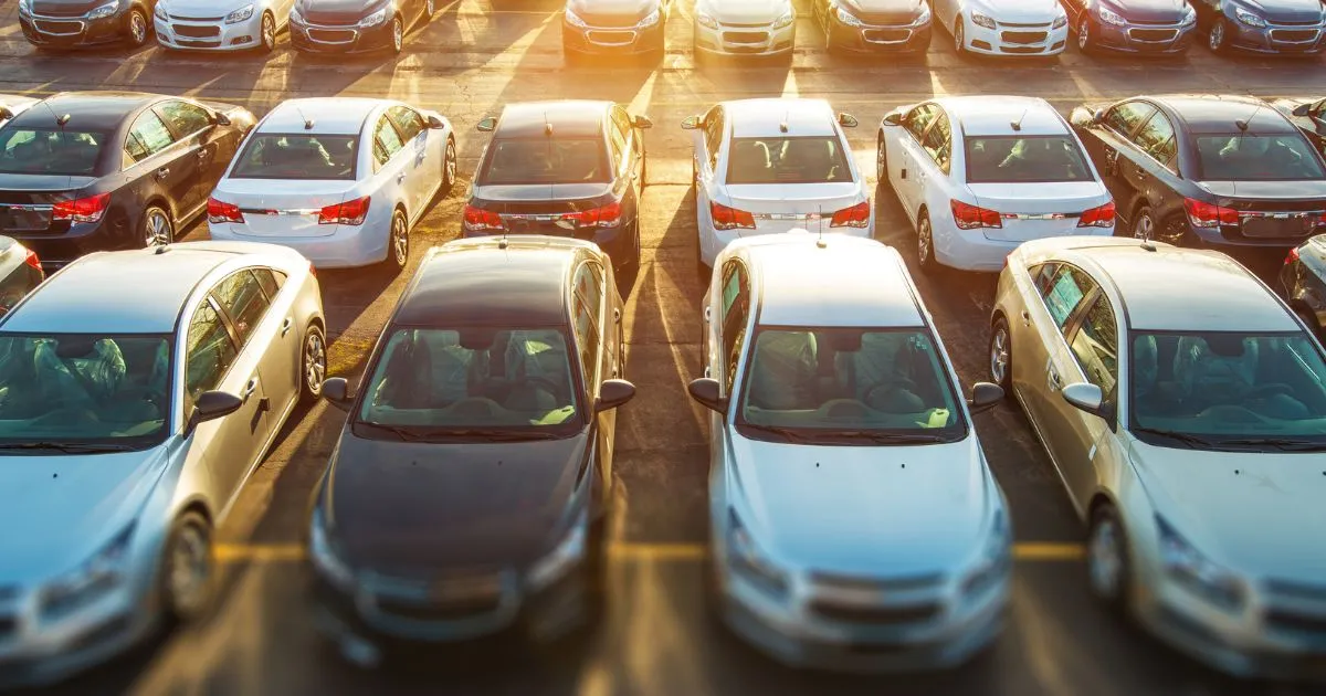 Maximizing Profits The Economics of Short-Term vs. Long-Term Parking Rentals Maximizing Profits The Economics of Short-Term vs. Long-Term Parking Rentals