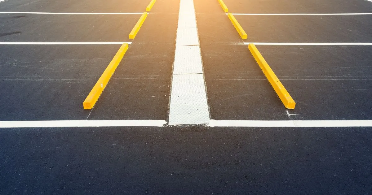 Optimized Parking Lot Design Enhancing Traffic Flow & Reducing Wait Times