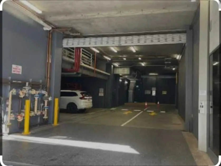 24/7 Secure And Peace Of Mind Parking At Felix Suites! 24/7 Secure And Peace Of Mind Parking At Felix Suites!