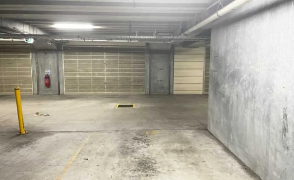 Parking For Rent - Comfortable Indoor Parking Space On Alexandria, Right Next To Sydney Park Parking For Rent - Comfortable Indoor Parking Space On Alexandria, Right Next To Sydney Park