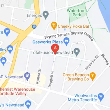 Newstead undercover carpark for rent on Longland Street